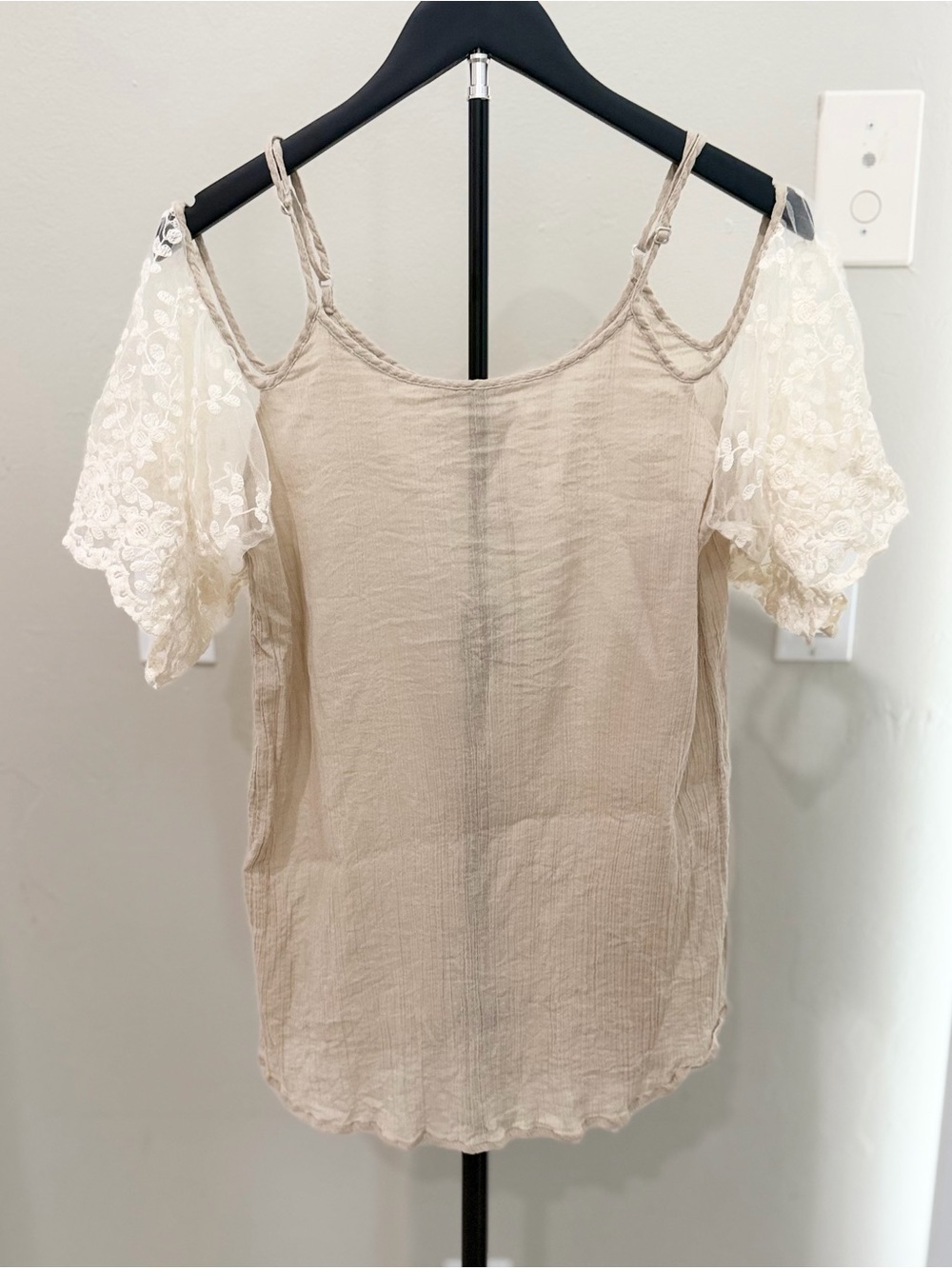 Umgee Beige Cold-Shoulder Camisole with Cream Lace Sleeves Boho Cottagecore